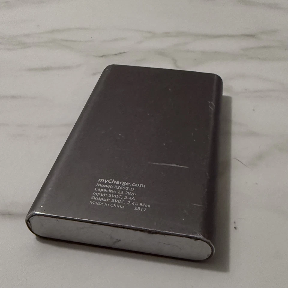 便携式电池充电器 移动电源 RZ60G RZ60G-E - 6000 mAh - 22.2Wh - 2.4A — 第 4/4 张图片