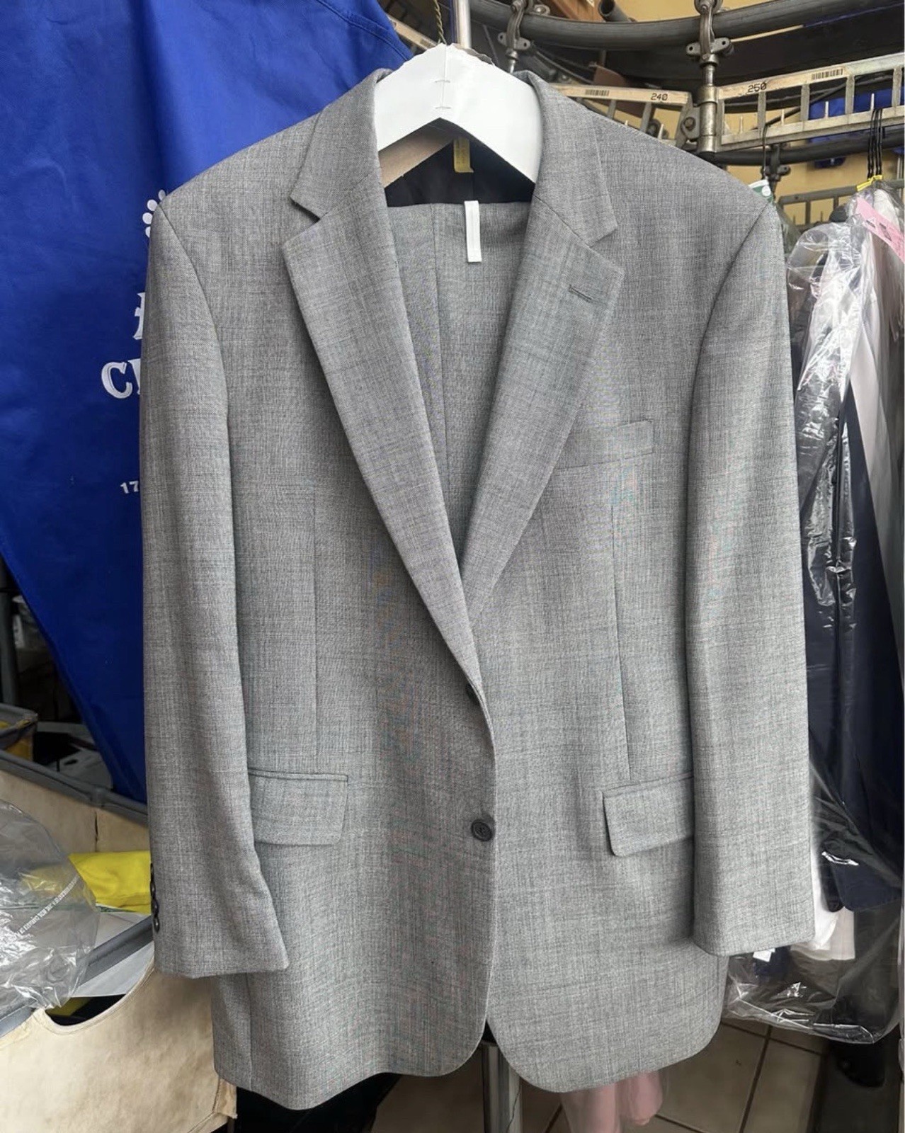 Jos. A Bank Gray Wool Classic Fit 2 Piece Suit 42