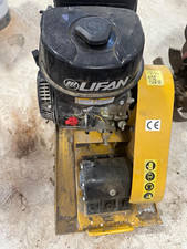 Lifan 100 Vibratory Plate Compactor for Soil, Single Smooth Drum