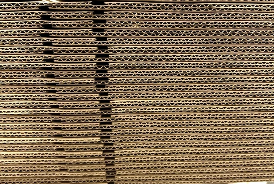 50 10x8x6 Cardboard Paper Boxes Mailing Packing Shipping Box Corrugated Carton - Image 2 of 2