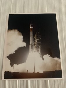 Vintage Lockheed Martin NASA Photograph of ATLAS IIAS / AC-121 Kodak Paper 1995