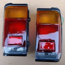 MAZDA BONGO E1800 2000 2200 2WD 4WD MODEL 1983 92 TAIL REAR LIGHT PAIR L  R