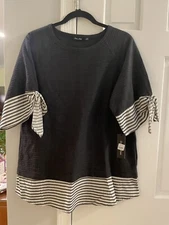 Doe & Rae NWT Ribbed Knit Tunic Top Women's LARGE striped grey/blk & white $42