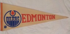 VINTAGE HOCKEY 1979-80 EDMONTON OILERS  FULL SIZE FELT PENNANT SWEET NHL