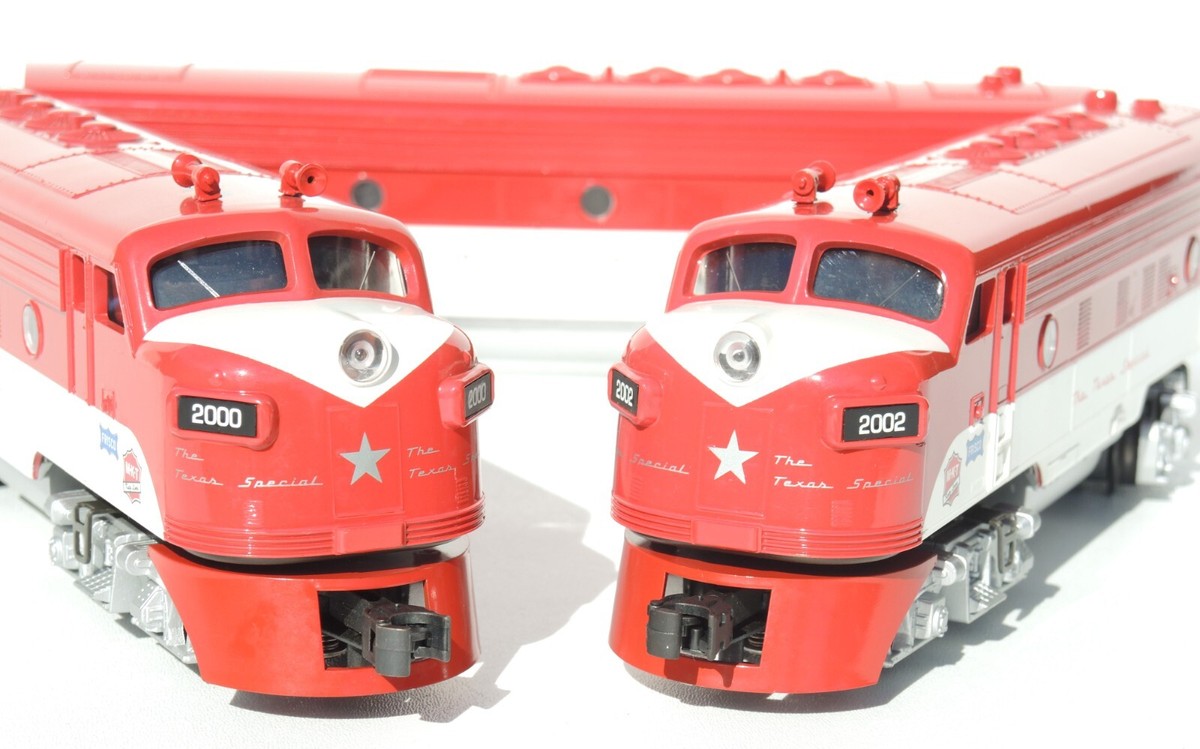 Gorgeous set of 3 Williams O gauge Texas Special locomotives