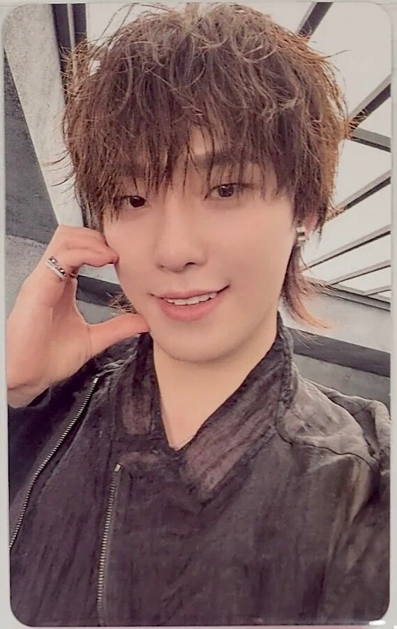 HAPPY BURSTDAYラキドロ ミンハオ セブチ HAPPY BURSTDAY WEVERSE JP ラキドロ ミンハオ SEVENTEEN