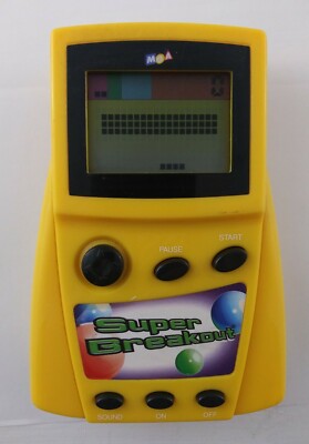 SUPER BREAKOUT handheld game. 2001 Atari MGA Entertainment TESTED!