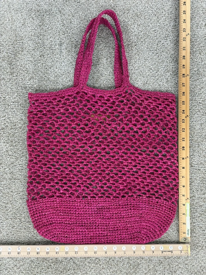 Beyond The Beach BTB Los Angeles Sunday Market Morning Tote Bag in Bright Pink - Image 2 of 4