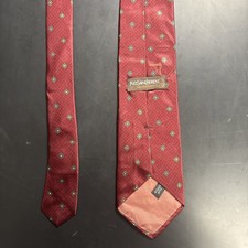 Vintage Men  s Yves Saint Laurent 100 Silk Tie Red w pattern 56  