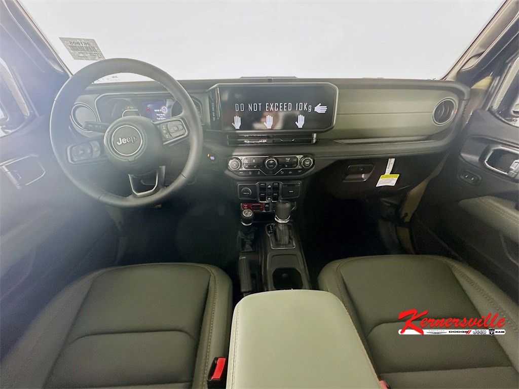 2025 Jeep Gladiator Mojave X 4WD 4dr Pickup Truck Leather Heated Seats