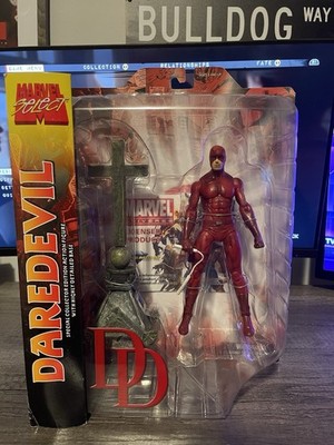 Marvel Select Daredevil Collector Edition Action Figure w/ Detailed Display Base