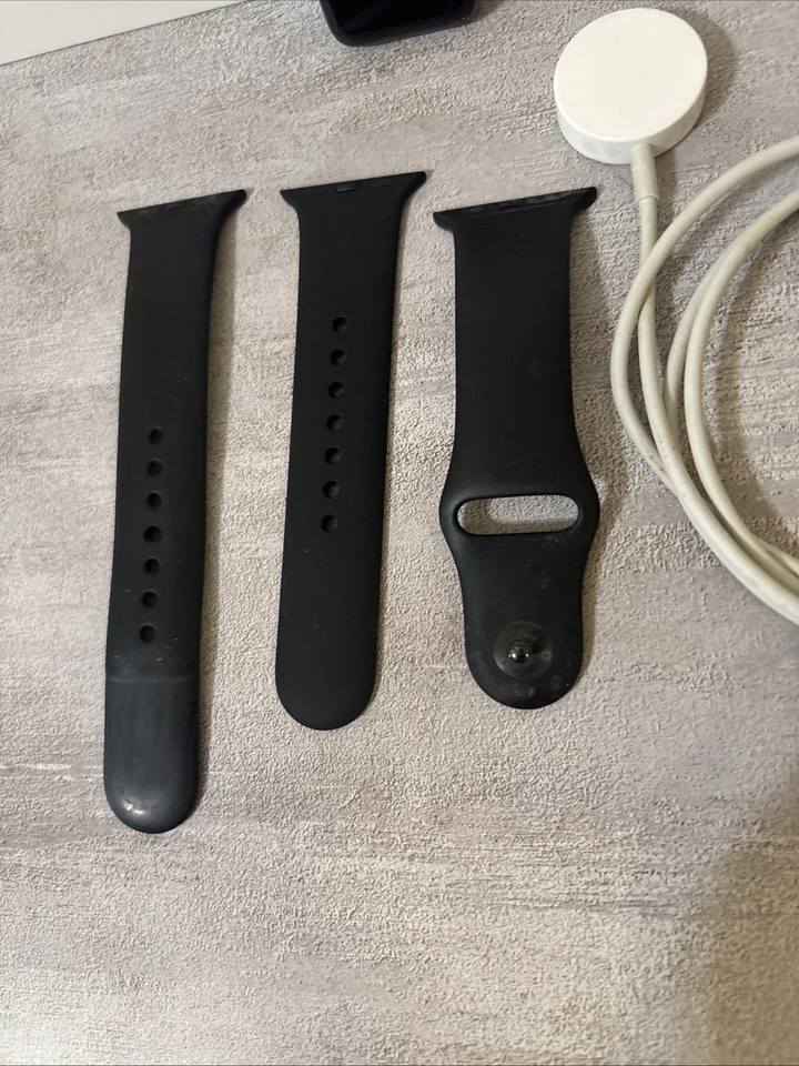 Apple Watch Series 2 38 Mm Aluminum Case Ceramic Back Black Band chargerAnd Box - Image 2 of 4