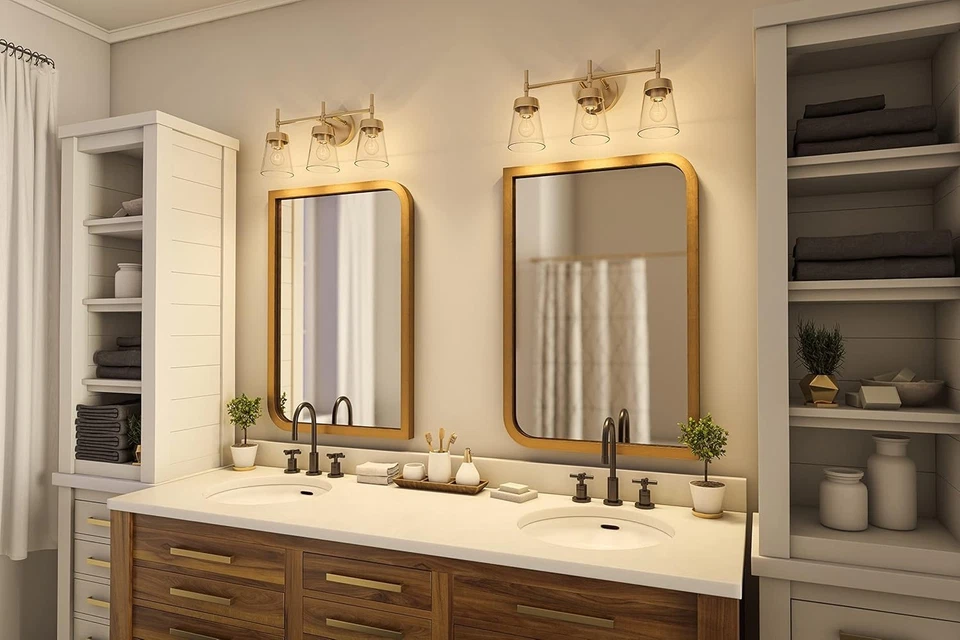 Tocador de baño Kenroy Home 93983AB Delgado 3 luces, mediano, latón antiguo Foto 3 de 4