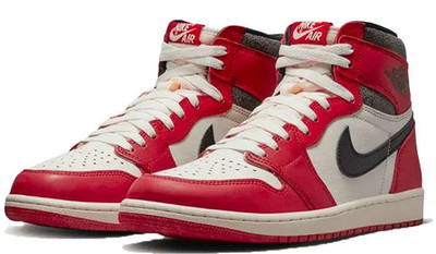 Jordan 1 Retro High OG Chicago Lost and Found 42.5 / US9 -  DZ5485-612