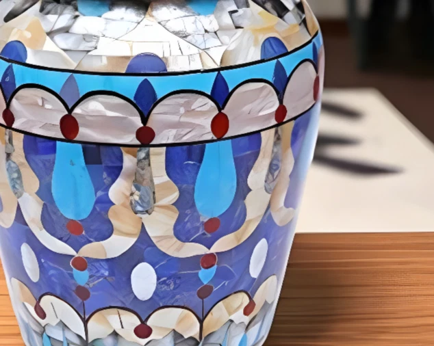 Jarro decorativo de mosaico 21" em azul real e branco com incrustação de padrões de arte decoração - Imagem 4 de 4