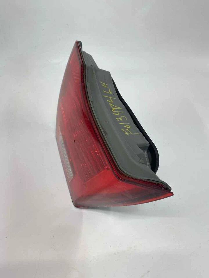 Conjunto de luz trasera izquierda usada se adapta a: Kia Optima 2009 montada en tapa izquierda grado A Foto 4 de 4