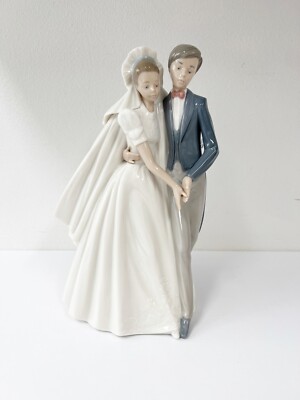 NAO BY LLADRO Bride & Groom Wedding Couple Figurine Unforgettable