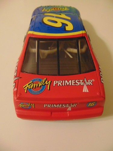 ERTL 1997 TED MUSGRAVE #16 FAMILY CHANNEL PRIMESTAR FORD T-BIRD NASCAR 1:18 - Picture 4 of 8