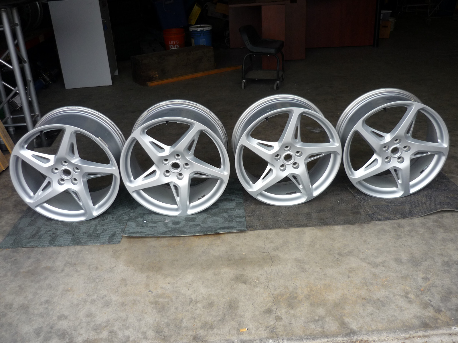 Ferrari 458 Italia, Spider - Front & Rear Wheel Set 20 Inch   P/N 282333-282332