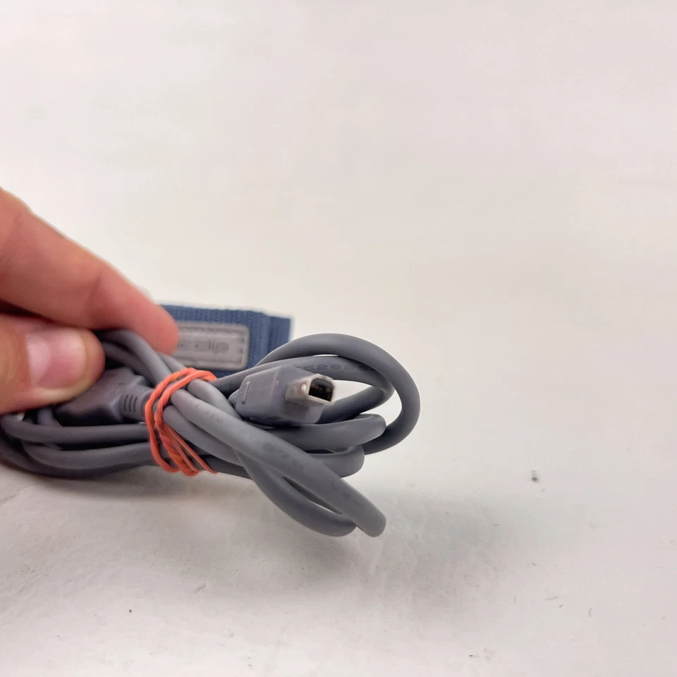 Vintage Sony VAIO Music Clip Personal Network Player MC-P10 MP3 Player With Cord - Image 3 of 4