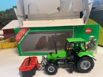 SIKU.1:32.DEUTZ FHAR AGRO-XTRA 6.07 4x4 Traktor. VORNE.HINTEN MONTIERMÄHER SET.