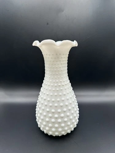 Vintage 8.5 Inch Milk Glass Hobnail Flower Vase ￼