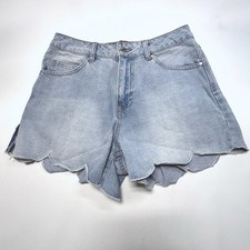 Vero Moda Scallop Hem Denim Shorts Womens Medium Raw Hem Festival