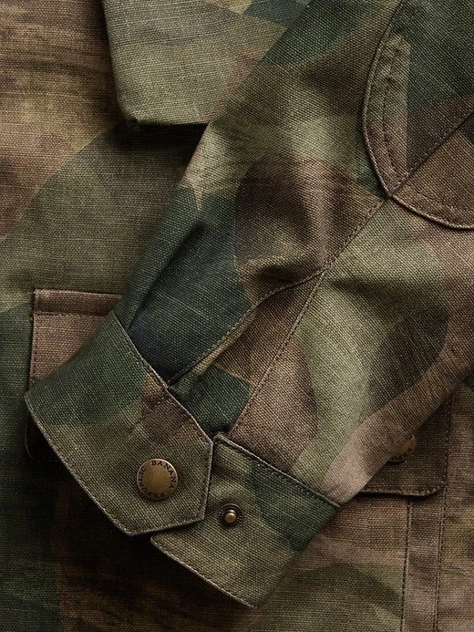 Banana Republic Men’s Green Camouflage Jacket  - product detail image 5