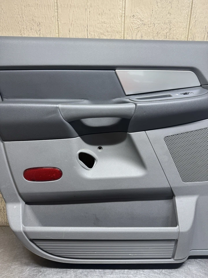 2006-2008 DODGE RAM 3500 LHR REAR LEFT DRIVER DOOR PANEL OEM - Image 4 of 4