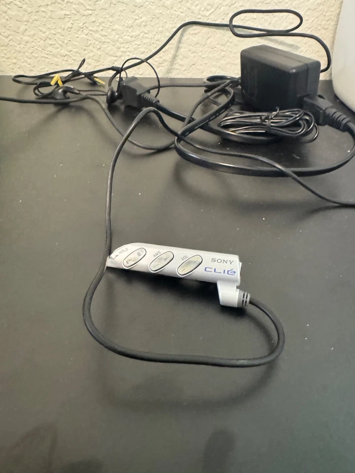 Vintage Sony Clie PEG-NX70V Personal Entertainment Organizer New Never Used - Image 4 of 4