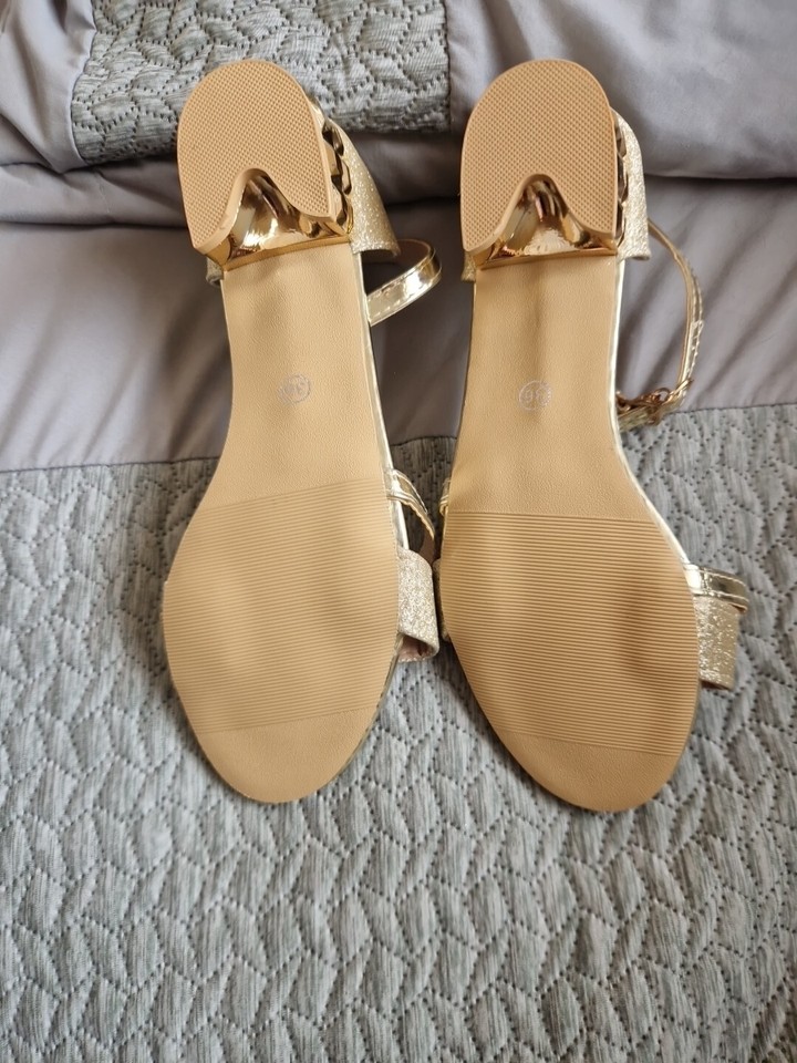 Ladies New Gold Shoes Size 3 eBay