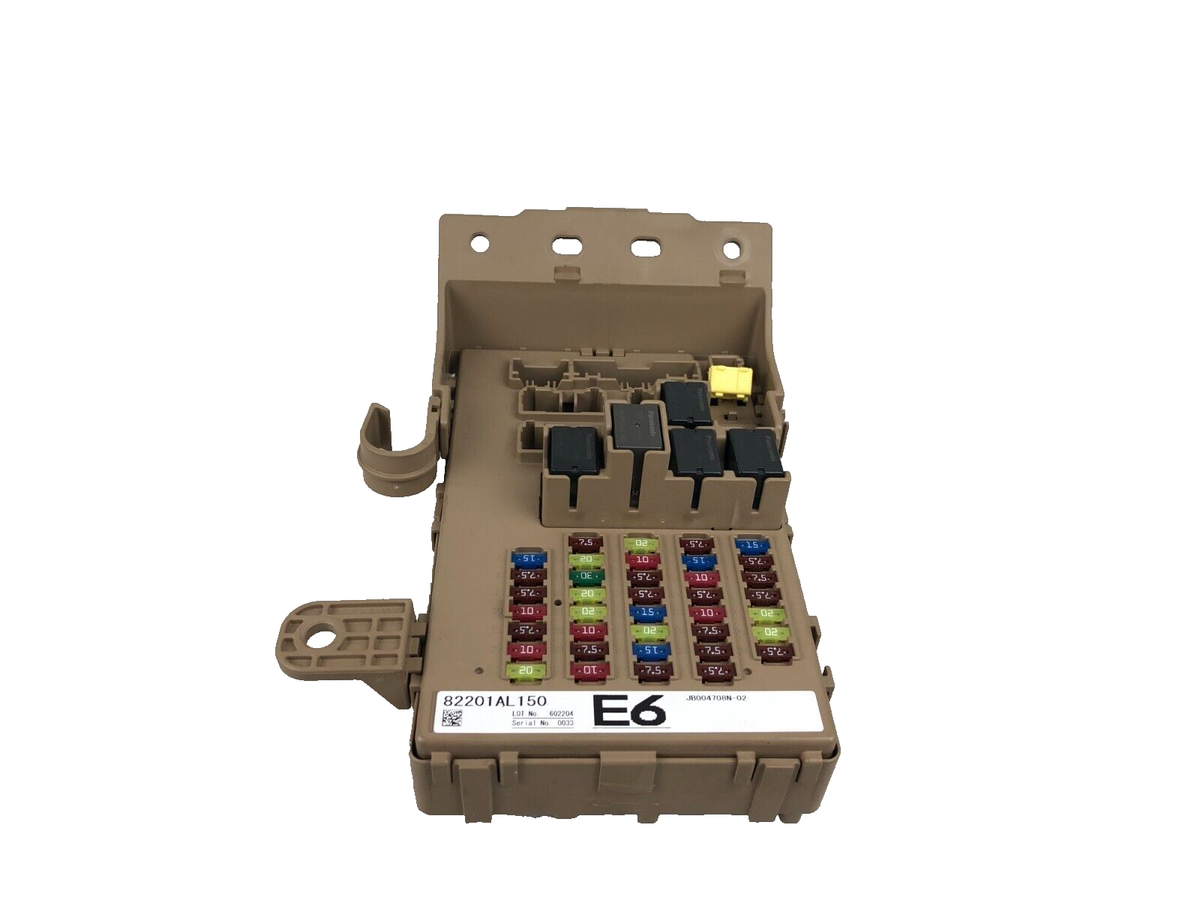 2015 - 2018 Subaru Outback Legacy BS Cabin Relay Fuse Junction Box