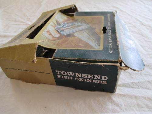 Vintage Townsend Fish Skinner in Original Box. - Picture 13 of 15