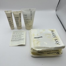 Mary Kay Satin Hands Fragrance Free Pamper Set NEW With Small Travel Bag