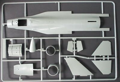 Academy 1/48th Scale F-16A/C Fighting Falcon - Parts Tree B from Kit No. 1688