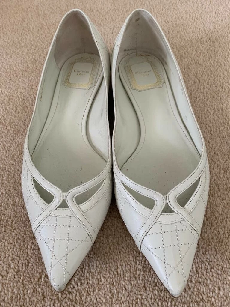 Chaussures plates Christian Dior   Taille UE 35,5   Blanc cassé / Cuir crème 
