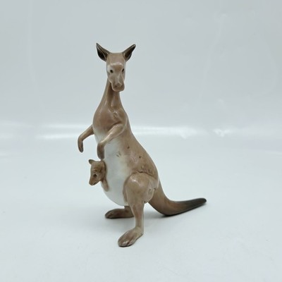 Lladro 5433 Mini Kangaroo and Joey Porcelain Figurine 4.5'' 