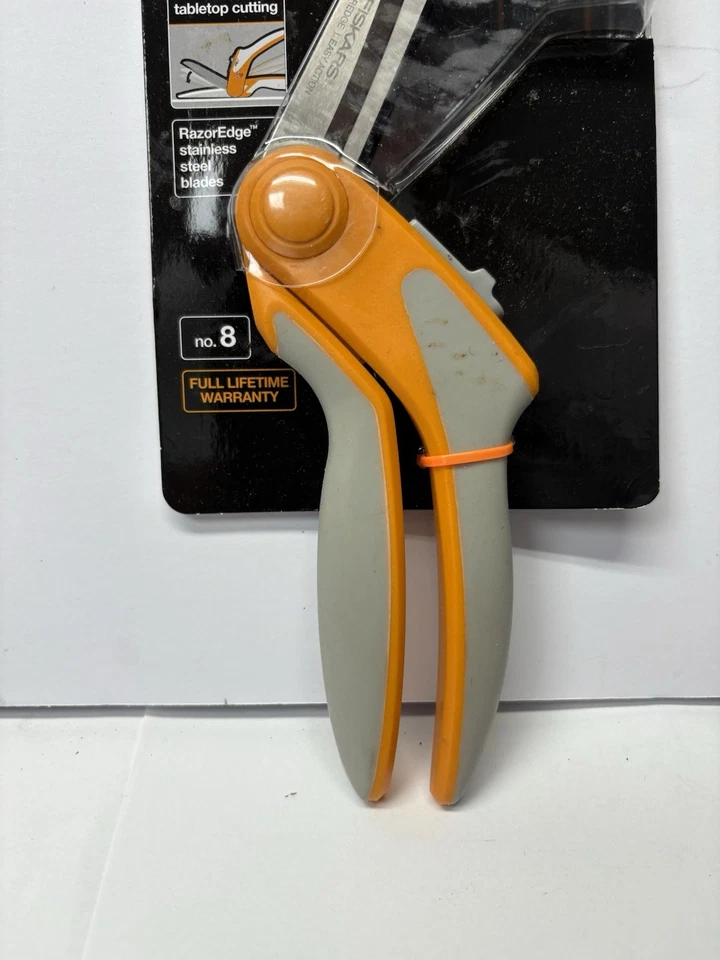 NUEVO Fiskars 190850 8 pulgadas RazorEdge fácil acción tijeras de tela corte de mesa Foto 3 de 4