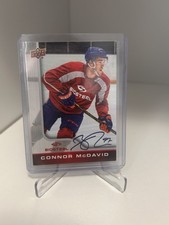 Connor McDavid 2017 Upper deck Biosteel on card autograph