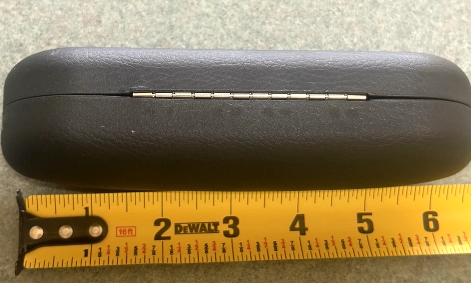 Gafas de sol Oakley auténticas estuche rígido negro con cubierta Foto 4 de 4