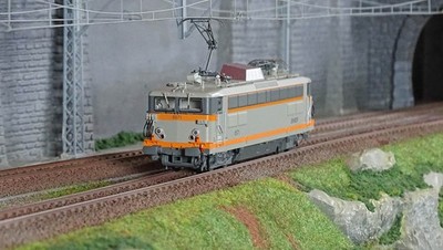 R37 HO41078DS E-Lok BB 8571, SNCF, betongrau, Venissieux, digit