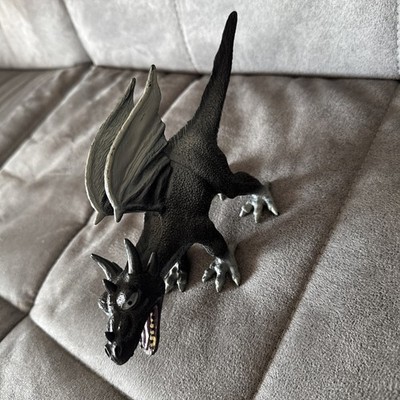 Winged Dragon Figure Drachen