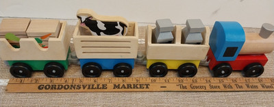 Melissa & Doug Wooden Farm Train Ages 3+ Linking Cars Multi-color Hape Bead Bird
