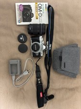 OLYMPUS OM-D E-M10 Mark III Lens Kit with Shooting Guide