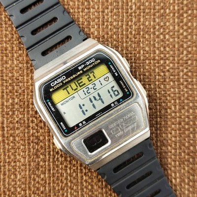CASIO BP-300 デジタル腕時計 シル バー カシオ ヴィンテージ Vintage Casio Bp-300 Blood Pressure Monitor Twin Sensor Made in