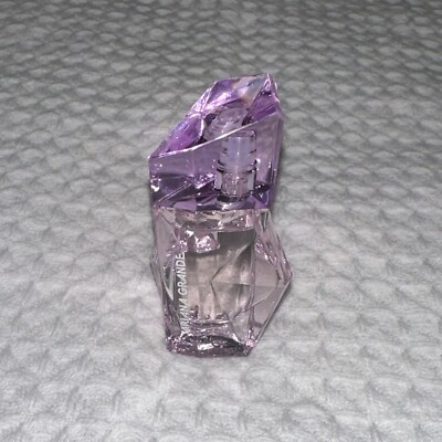   NEW Ariana Grande REM Mini Travel 7.5 mL 0.25 fl oz Perfume Parfum Fragrance