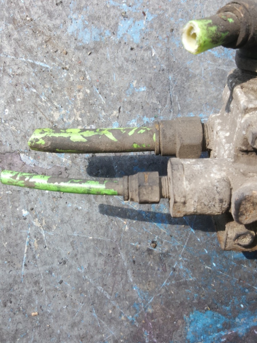 BENDIX AIR BRAKE VALVE T-294826-A | eBay