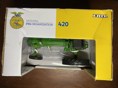 Ertl 1:16 Diecast John Deere 420 Tractor 1956 Tractor Die Cast Replica FFA - Picture 5 of 9