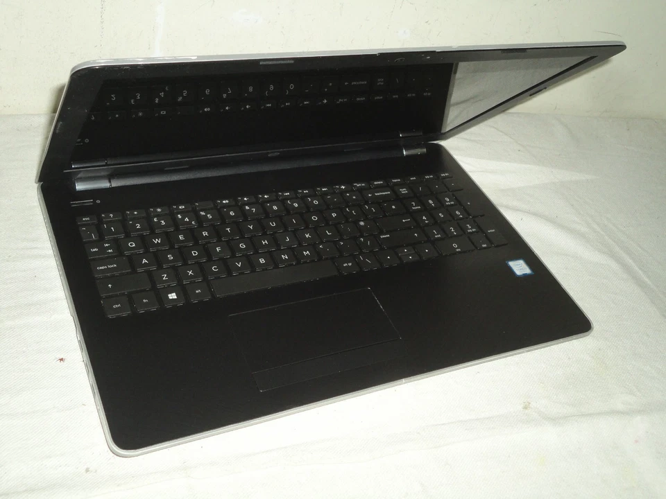 Hp Pavilion 15-bs559na 15.6" Core i3-7100u 7th Gen Laptop 1Tb 4Gb Win10 Warranty - Image 3 of 4