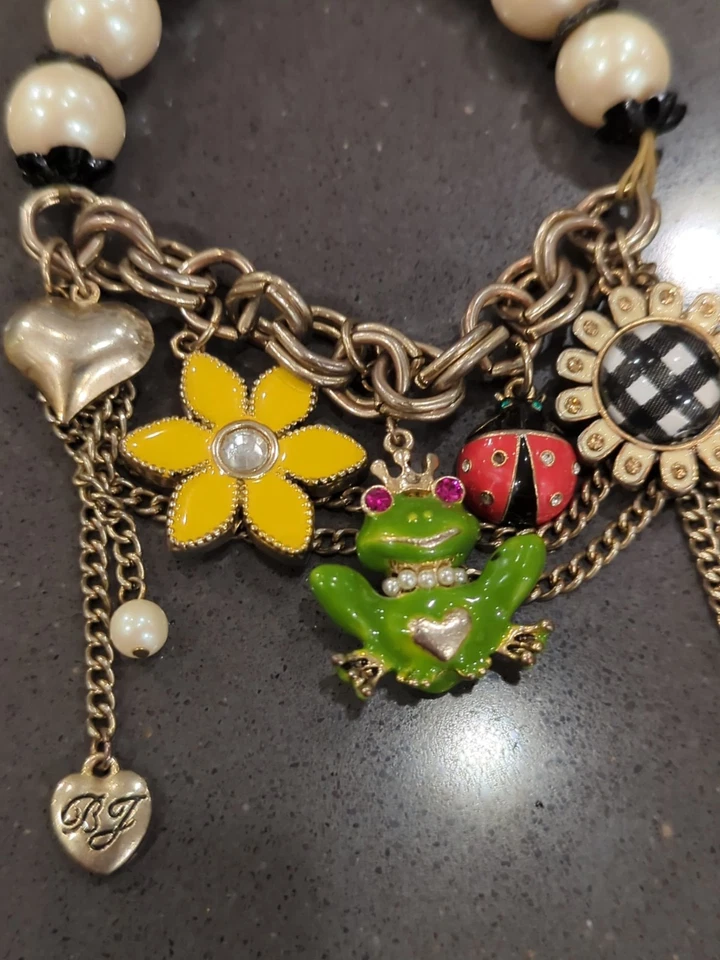 Pulsera elástica Betsey Johnson casa de muñecas imitación perla, rana, Ladybug, flor G83 Foto 3 de 4